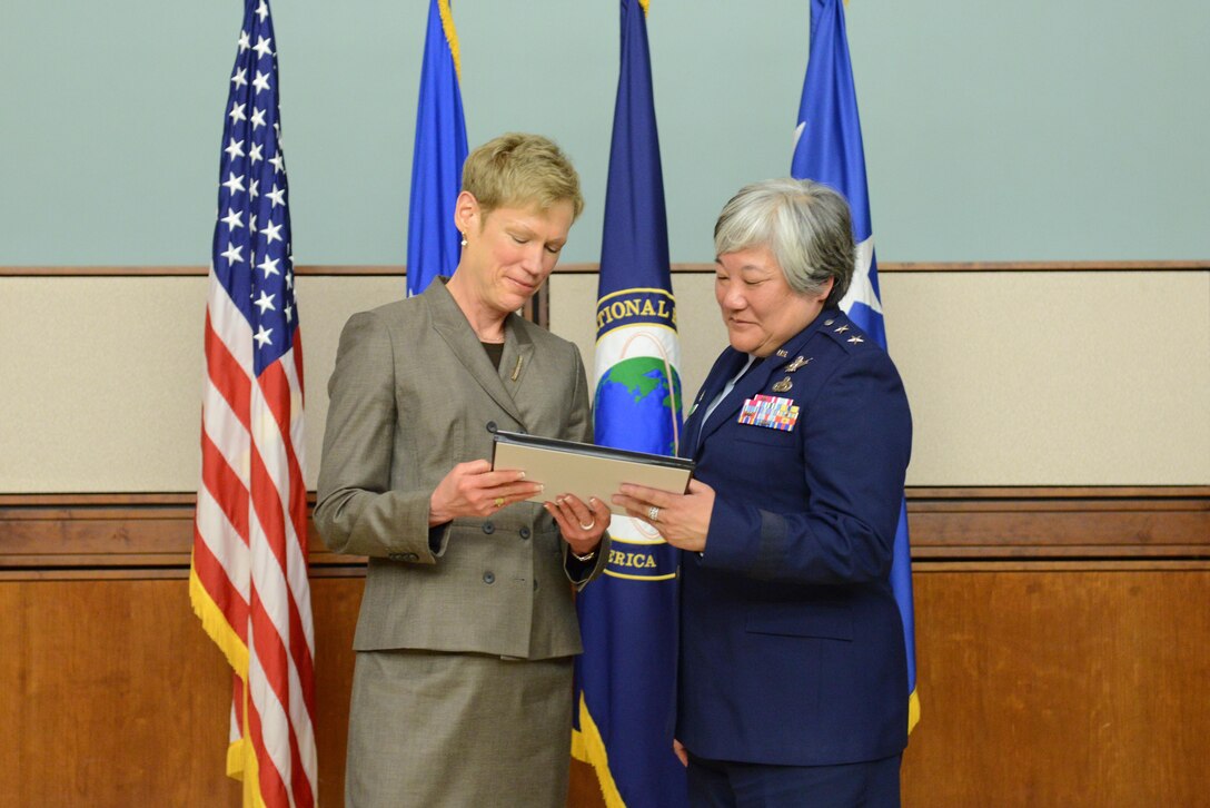 Betty Sapp and Maj. Gen. Susan K. Mashiko