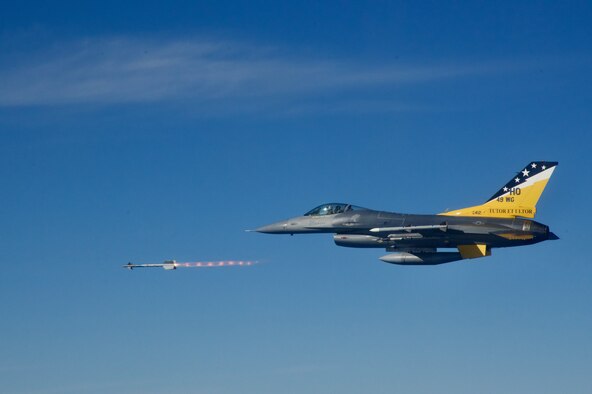F-16 firing a missile
