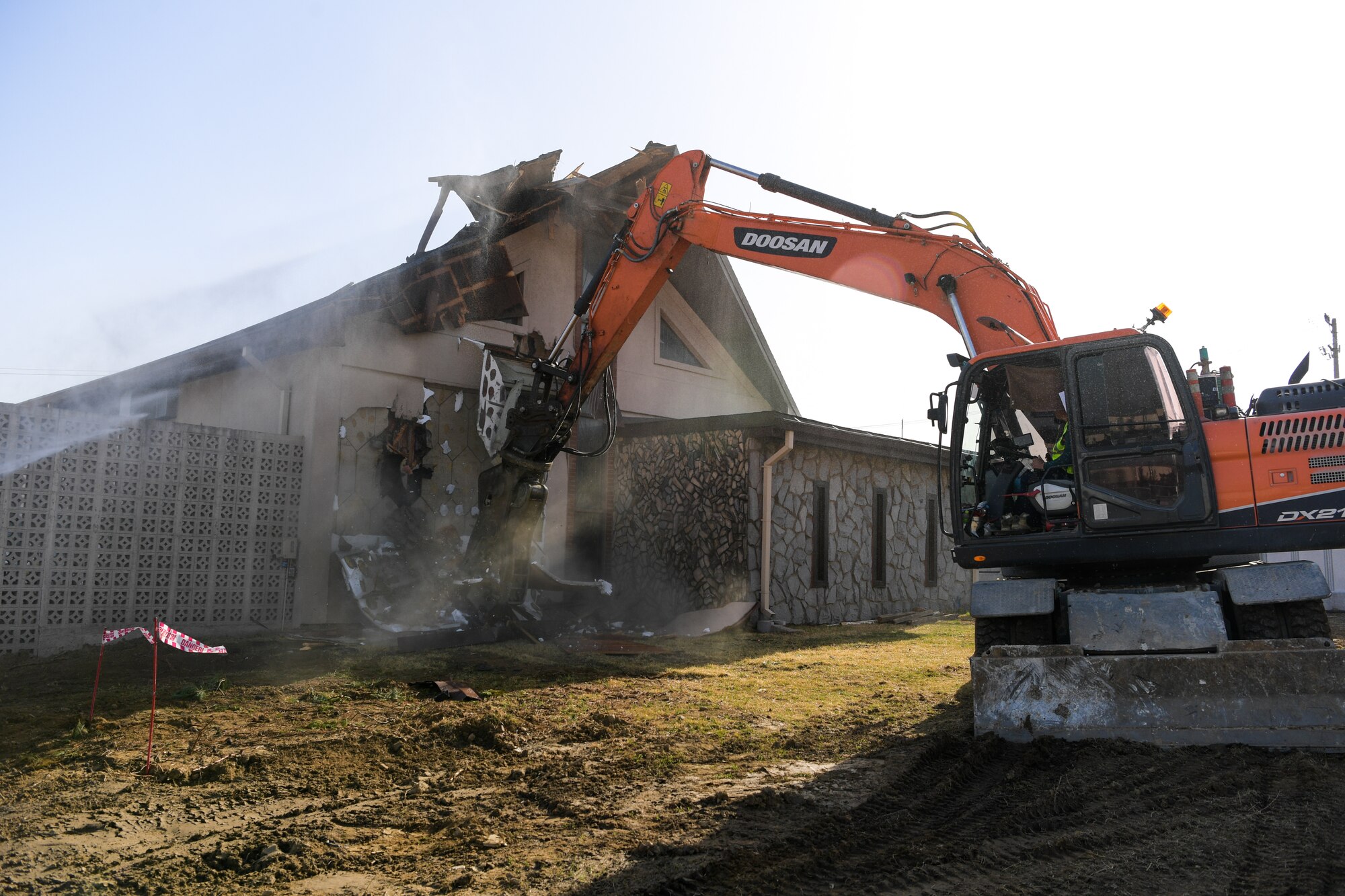 芸能人愛用アイテム特集 Force Air Nellis > Teardown Chapel Base News > 靴