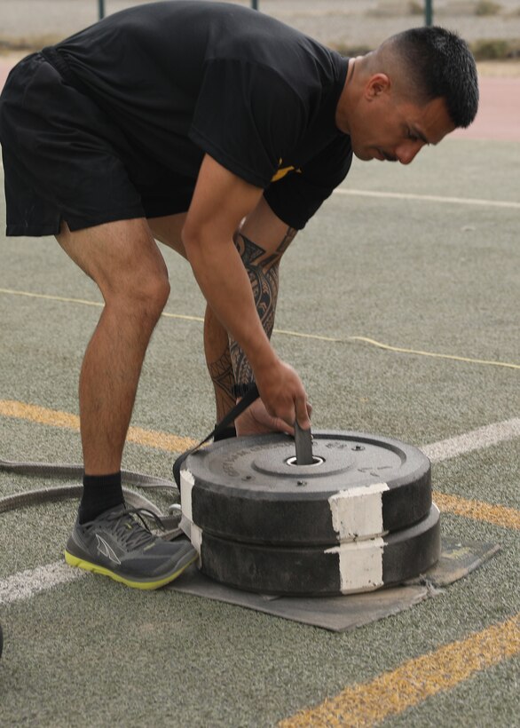 Army Reserve NCO leads ACFT familiarization