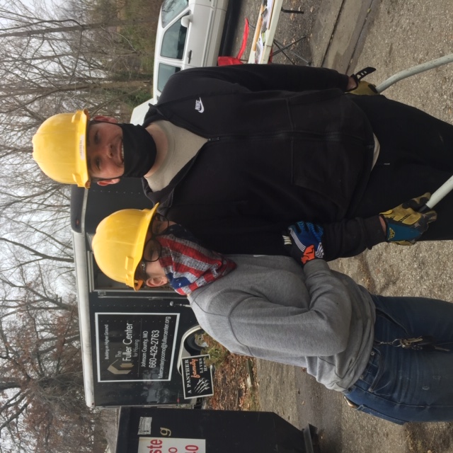 Whiteman volunteers, community band together to replace roof for Knob