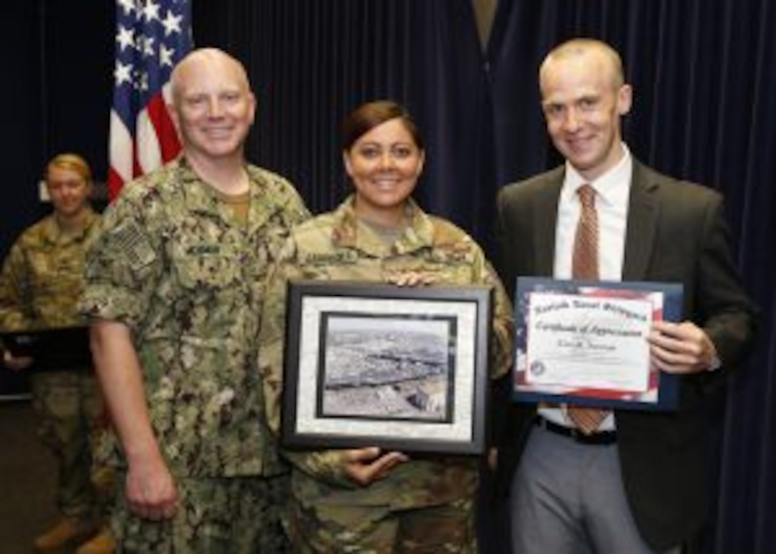 1945th Contracting Team Soldiers recognized by Norfolk Naval Shipyard