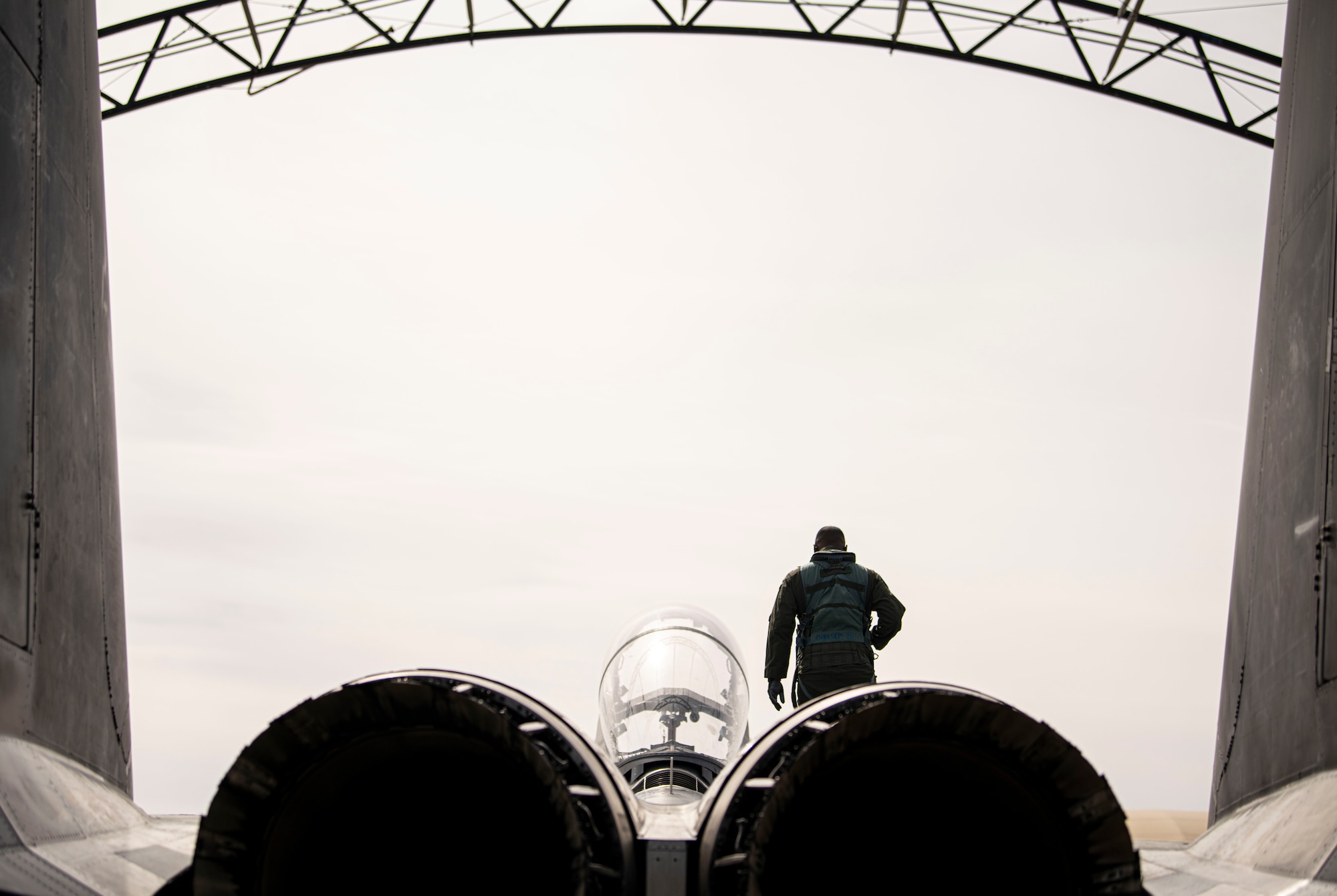 In an effort to expand capabilities, the 414th FG, a subordinate unit to the 944th Fighter Wing at Luke Air Force Base, Arizona, successfully launched four F-15E Strike Eagle training sorties on Saturday of the UTA. The effort involved members of the 414th Maintenance Squadron, 307th Fighter Squadron, and the 4th Fighter Wing’s 336th Fighter Squadron.