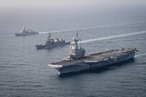 La mission CLEMENCEAU 21 est composée de plusieurs phases. La deuxième phase initiale en mer Rouge, océan Indien et Golfe arabo-persique permet aux escorteurs français Frégate de défense aérienne (FDA) Chevalier Paul, Frégate multi-missions (FREMM) Provence, Bâtiment de commandement et de ravitaillement (BCR) Var et allié (frégate belge Léopold 1er) d’assurer la présence française dans des zones stratégiques, de contribuer à l’appréciation autonome de situation et de lutter contre le terrorisme isl © Marine nationale / Défense