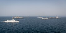 La mission CLEMENCEAU 21 est composée de plusieurs phases. La deuxième phase initiale en mer Rouge, océan Indien et Golfe arabo-persique permet aux escorteurs français Frégate de défense aérienne (FDA) Chevalier Paul, Frégate multi-missions (FREMM) Provence, Bâtiment de commandement et de ravitaillement (BCR) Var et allié (frégate belge Léopold 1er) d’assurer la présence française dans des zones stratégiques, de contribuer à l’appréciation autonome de situation et de lutter contre le terrorisme isl © Marine nationale / Défense