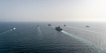 La mission CLEMENCEAU 21 est composée de plusieurs phases. La deuxième phase initiale en mer Rouge, océan Indien et Golfe arabo-persique permet aux escorteurs français Frégate de défense aérienne (FDA) Chevalier Paul, Frégate multi-missions (FREMM) Provence, Bâtiment de commandement et de ravitaillement (BCR) Var et allié (frégate belge Léopold 1er) d’assurer la présence française dans des zones stratégiques, de contribuer à l’appréciation autonome de situation et de lutter contre le terrorisme isl © Marine nationale / Défense