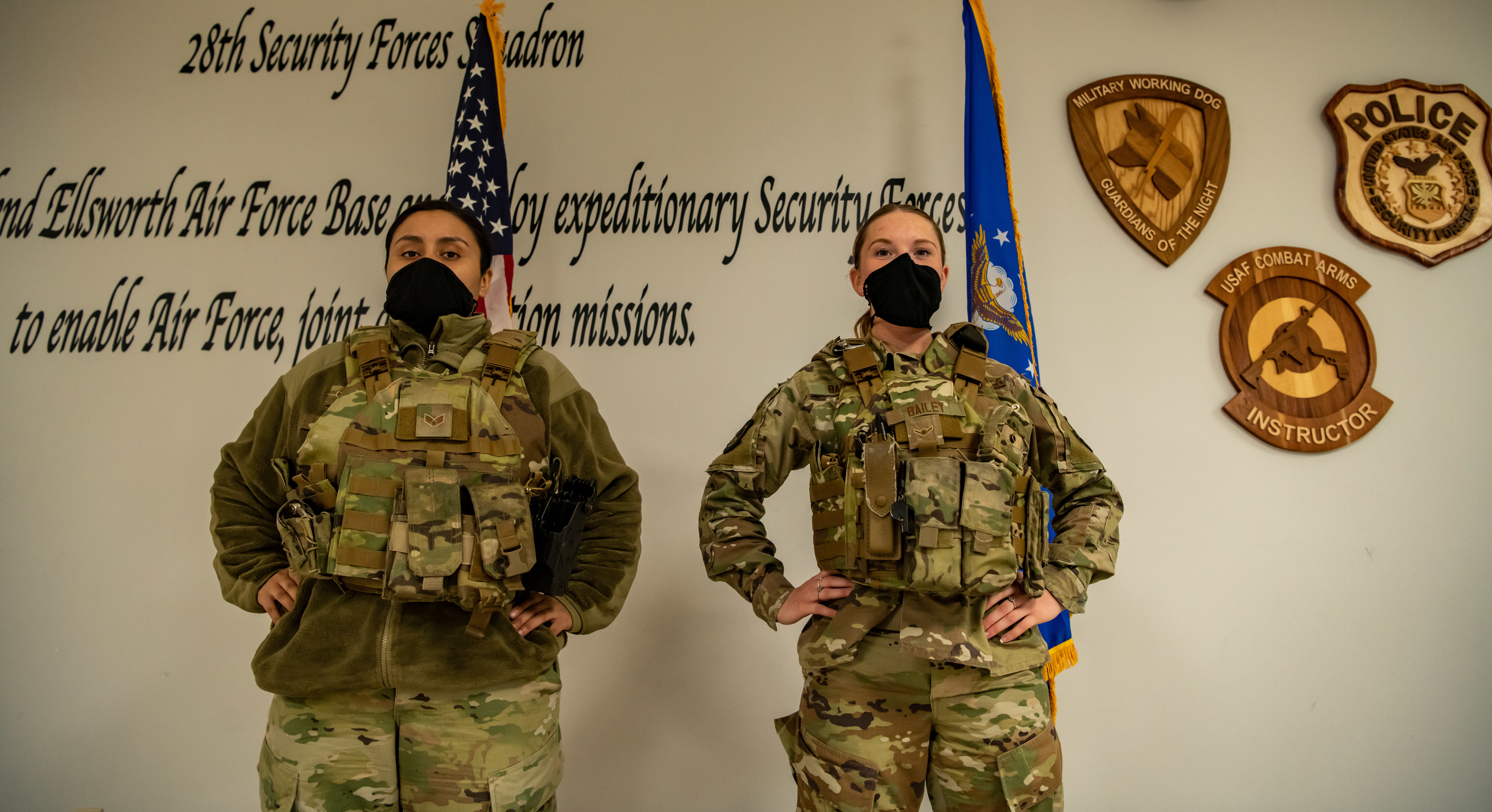 ボディ・フェイスケア BONDS  AirForce  cuddle 28th SFS defenders receive new female body armor > Air Force
