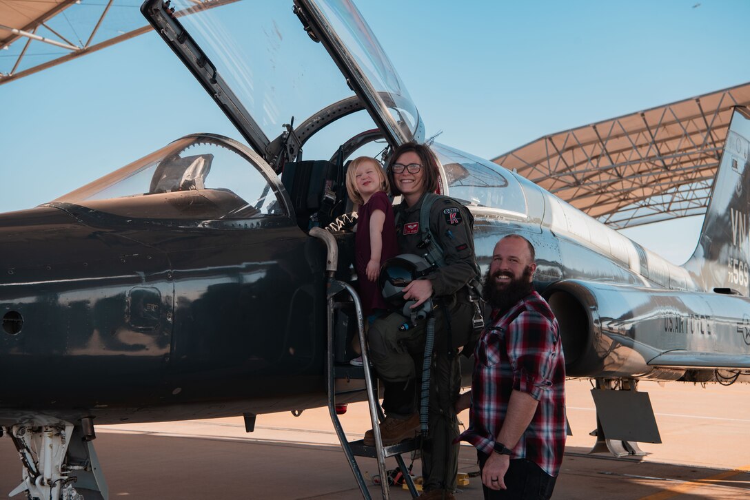 Student pilot mom says women can do both: have a career and a family