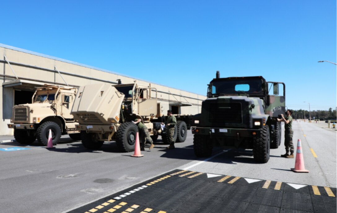 LOGCOM PROVIDES INNOVATIVE TRAINING OPPORTUNITY TO 2ND MARINE LOGISTICS GROUP FOR MARITIME PREPOSITIONING EXERCISE, 5 MAR 2021