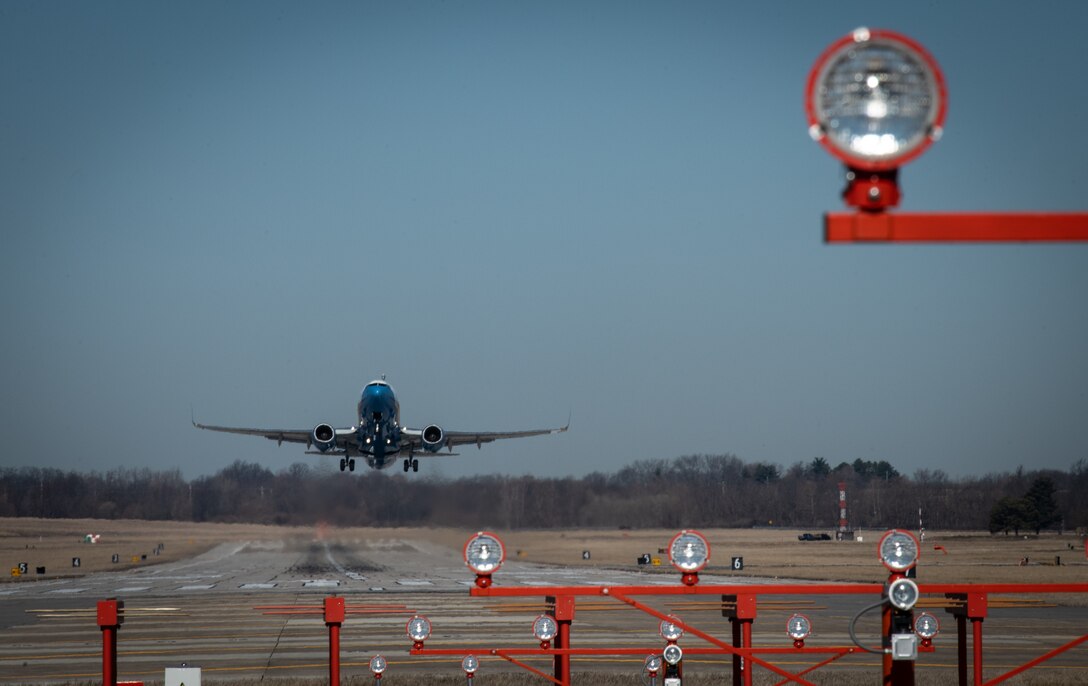 A 932nd Airlift Wing C-40C takes off from Scott Air Force Base, Ill., March 3, 2021, on sun-shiny day. (U.S. Air Force photo by Christopher Parr)