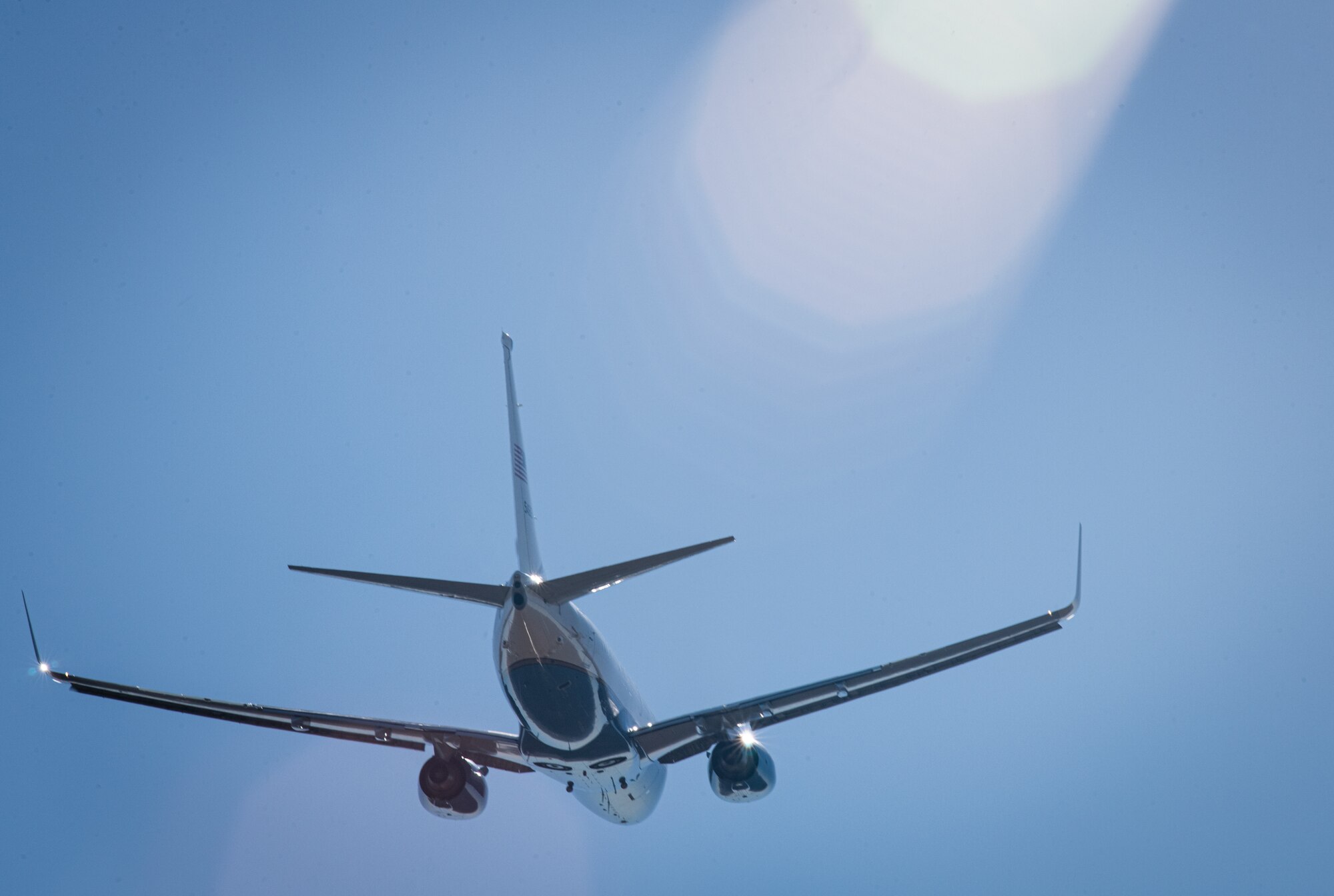 A 932nd Airlift Wing C-40C takes off from Scott Air Force Base, Ill., March 3, 2021, on sun-shiny day. (U.S. Air Force photo by Christopher Parr)