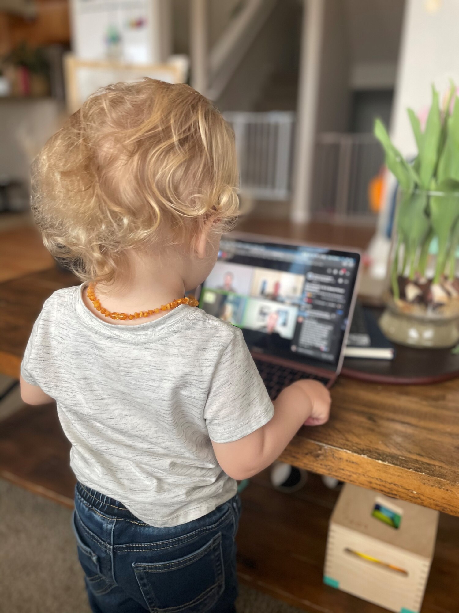 Child watches symposium.