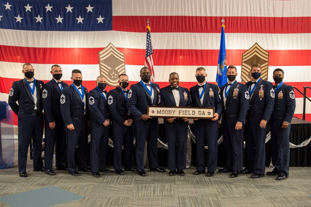 Chiefs pose for photo.