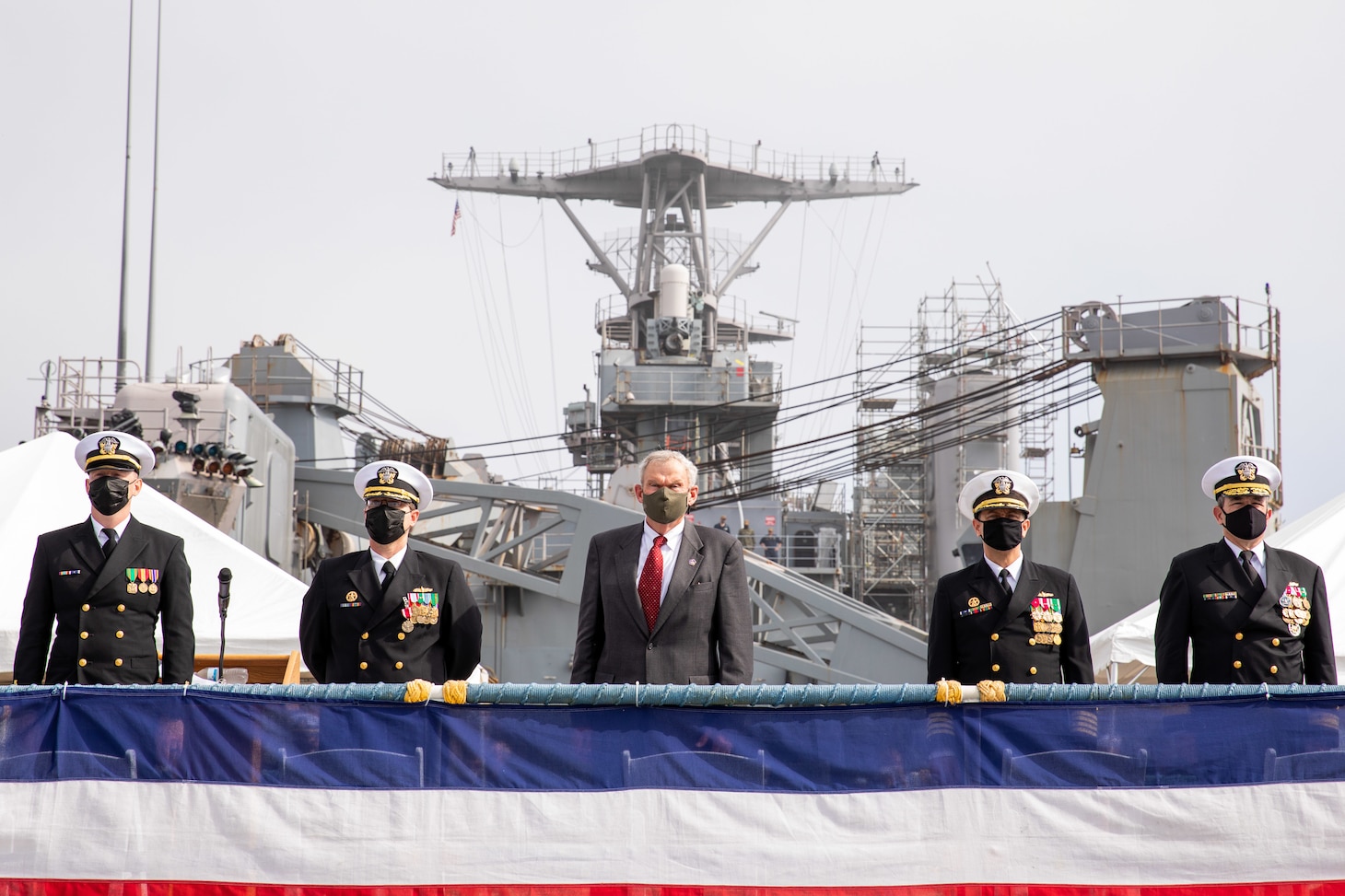 USS Fort McHenry (LSD 43) decommissions at Naval Station Mayport, Fla.