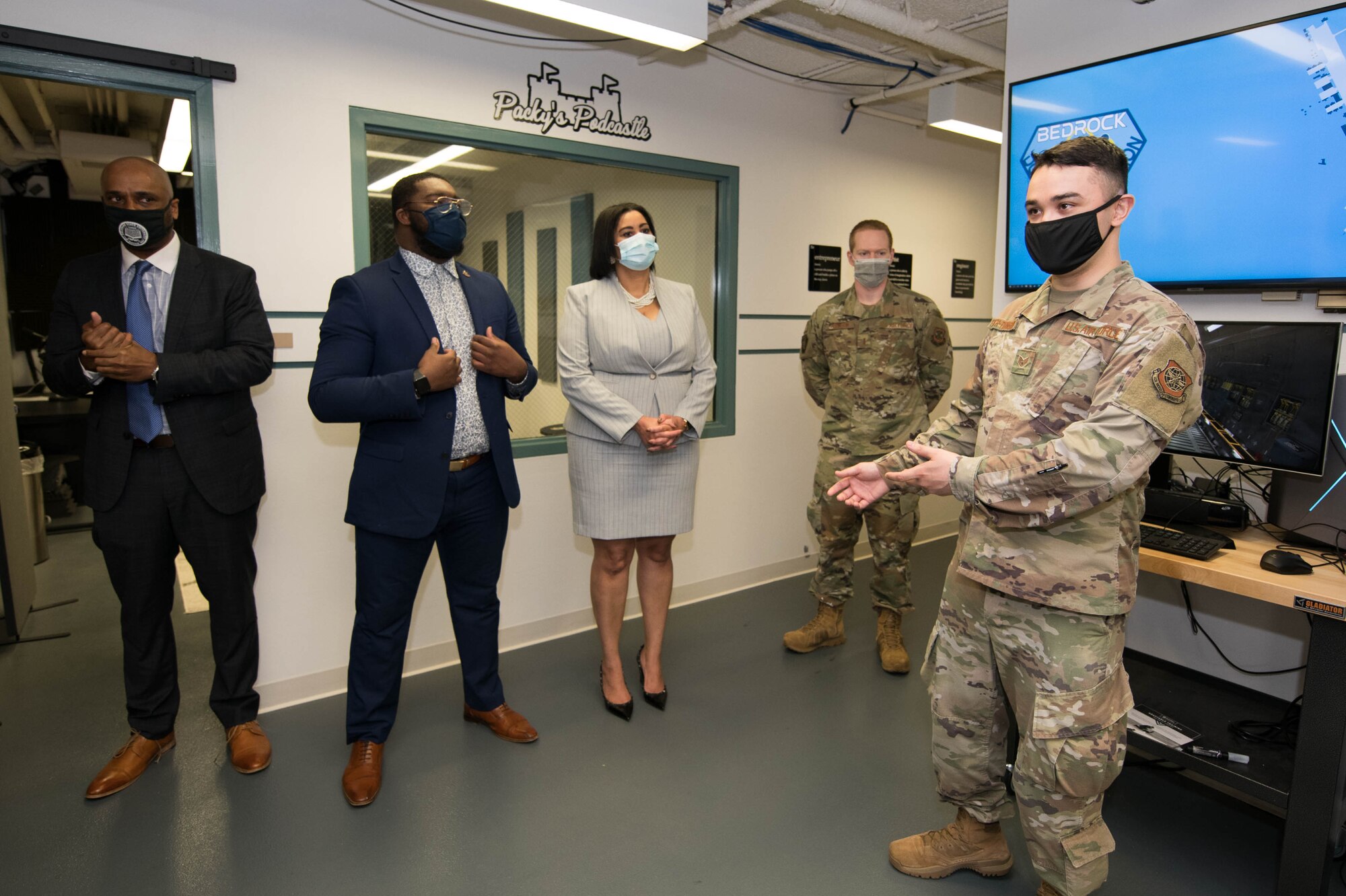 Staff Sgt. Alexander Feith-Tiongson, 436th Aircraft Maintenance Squadron innovation lab chief technology officer, briefs Delaware State University faculty and students on virtual and augmented reality capabilities and training tools at the Bedrock innovation lab on Dover Air Force Base, Delaware, March 25, 2021. Established in 2019, Bedrock’s goal is empowering Airmen to develop ideas and leverage new technologies to support the warfighter at home station or downrange. (U.S. Air Force photo by Mauricio Campino)