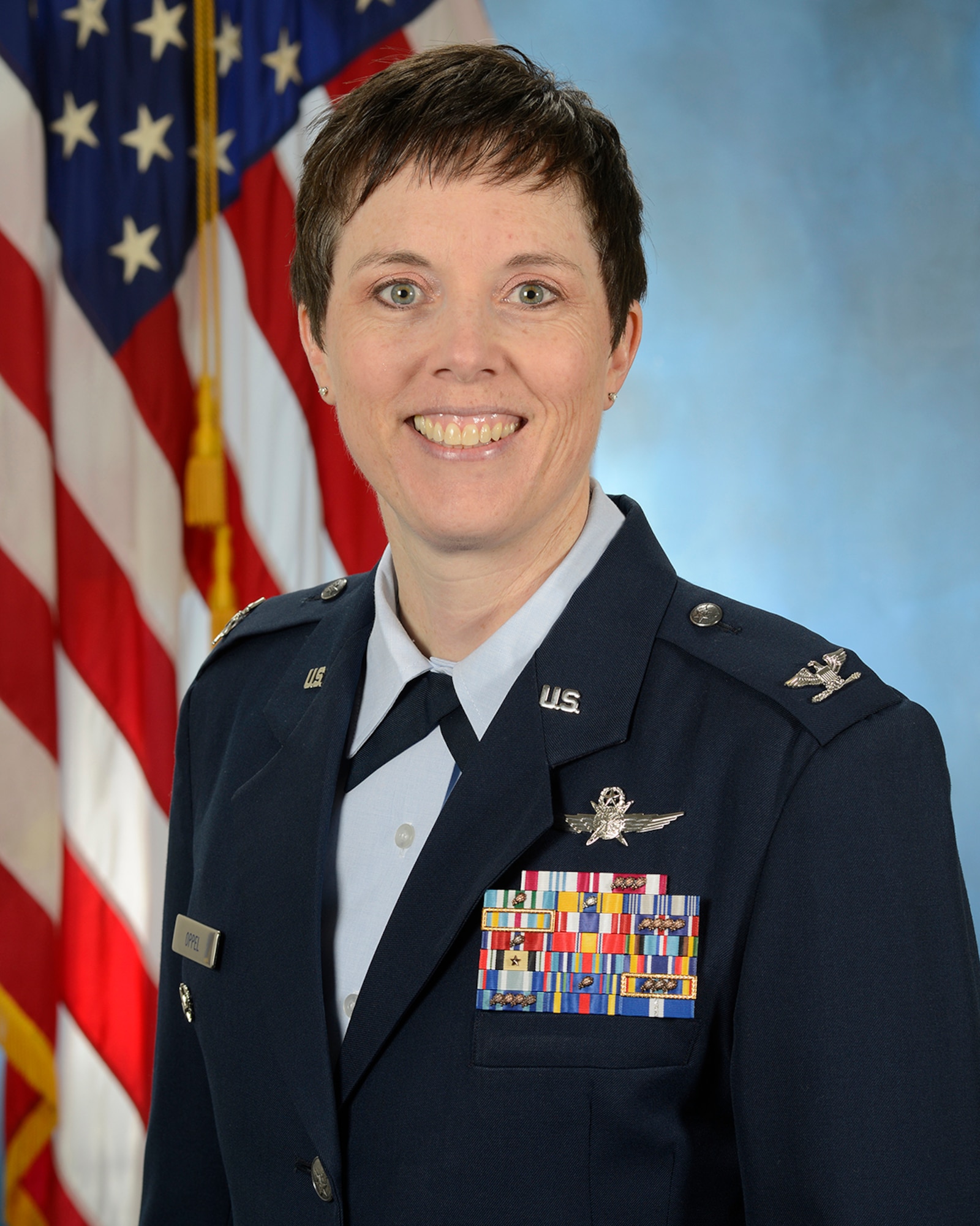 Official photo of Colonel Brenda Oppel