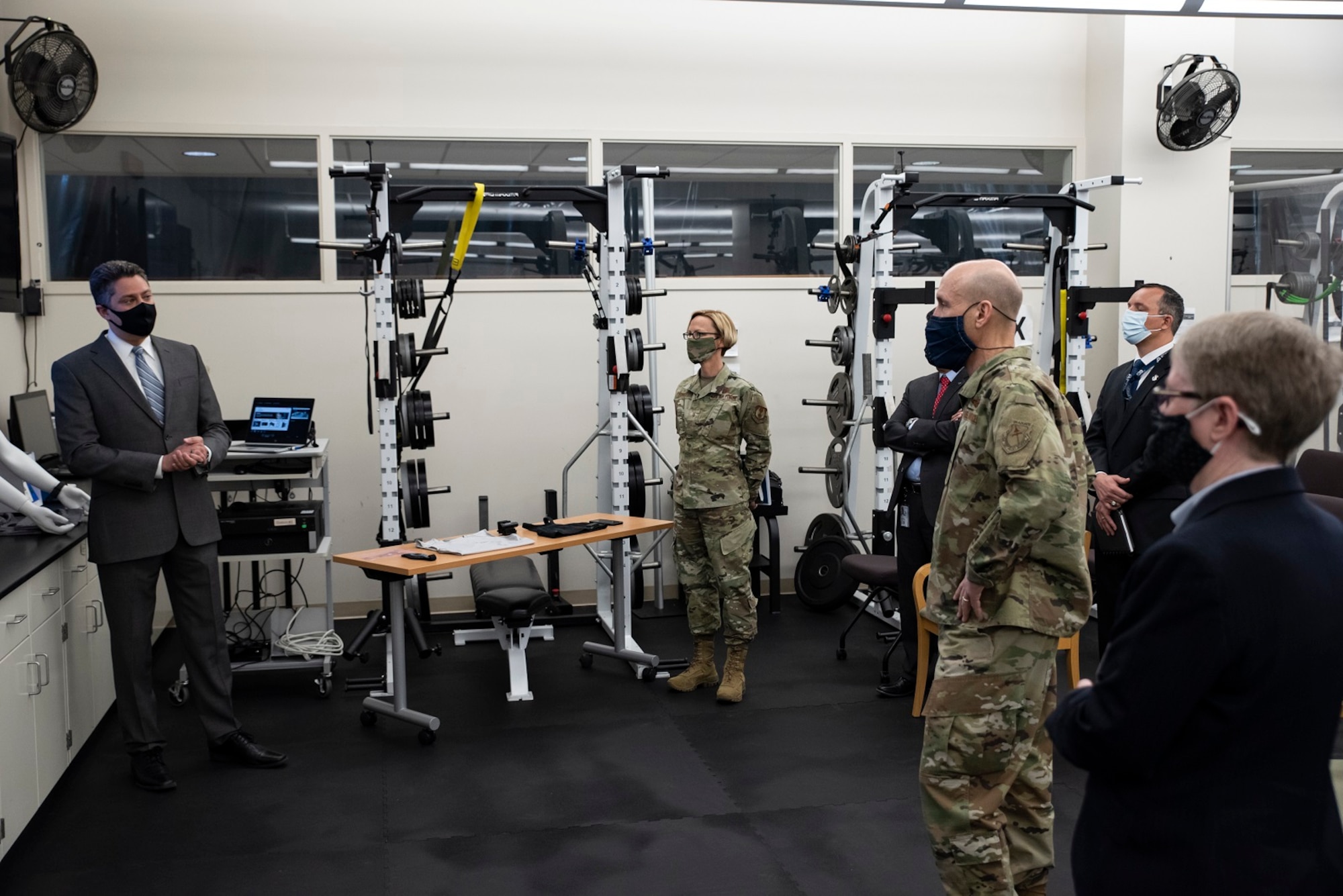 Dr. James Christensen, Airman Sensing and Assessment Product Line Lead at the Airman Systems Directorate, speaks to Gen. David Allvin, Air Force Vice Chief of Staff, during his visit to AFRL's 711th Human Performance Wing Apr. 26, 2021 at Wright-Patterson Air Force Base, Ohio. Allvin was briefed on Wearable Sensors and Technology. (U.S. Air Force photo/ Richard Eldridge)