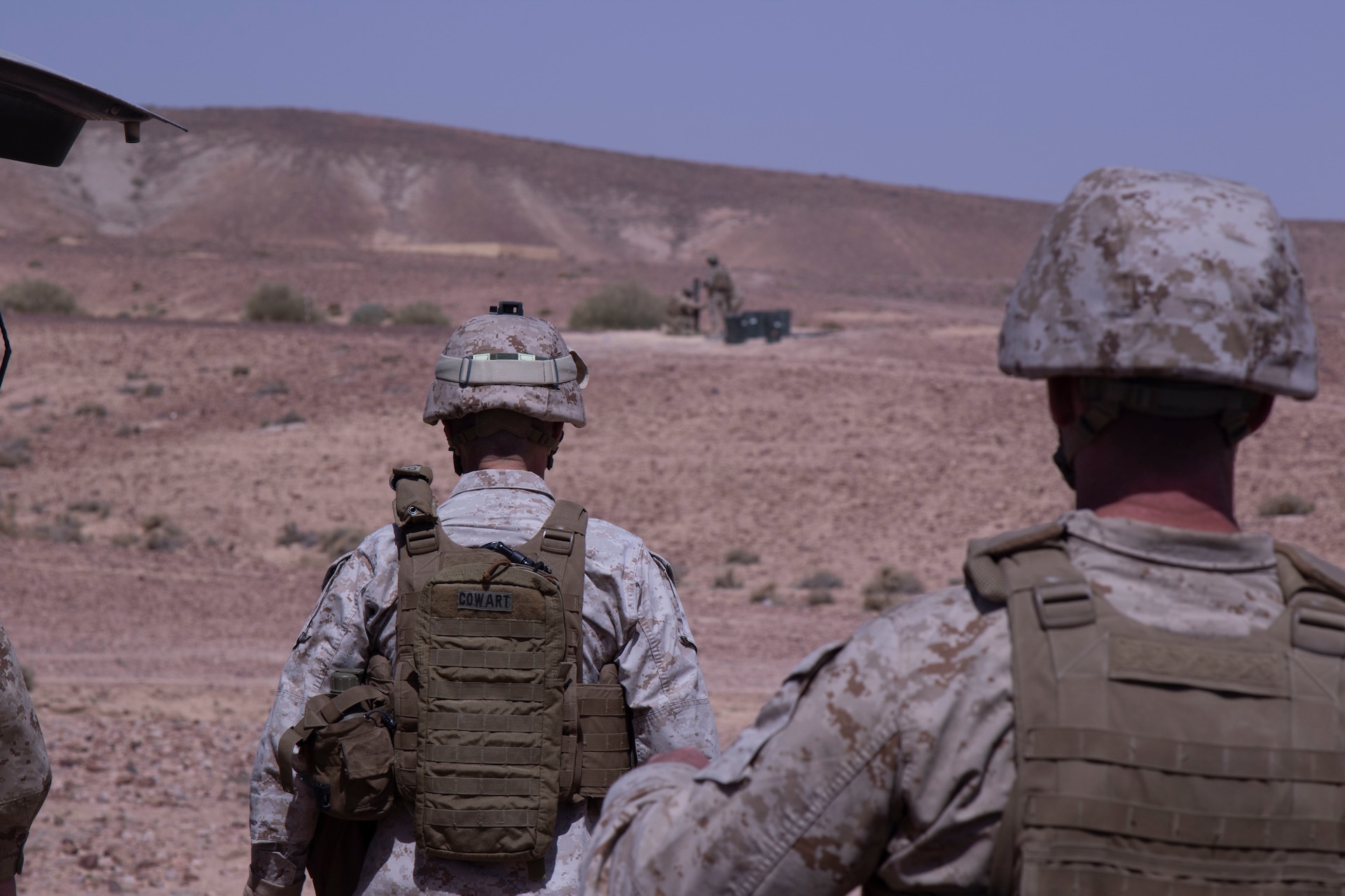 Col. John Cowart inspects the mortars during a training exercise between the SCT-J Marines and the 61st and 81st QRF JAF Battalions in Jordan. The training exercise consisted of mortar teams, artillery teams and a Jordan Marine team during a week long fire exercise.