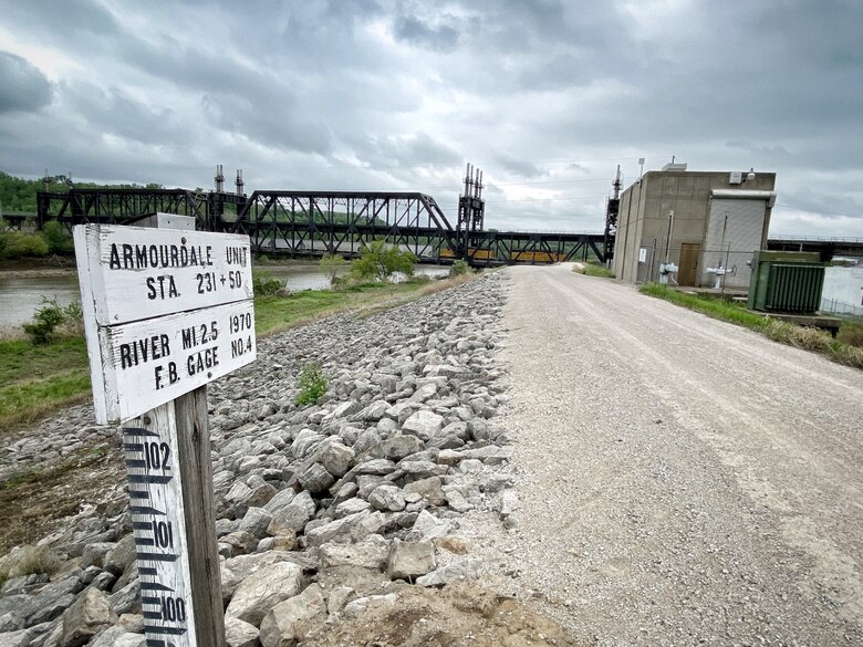 Armourdale Levee Unit and Shawnee Avenue Pump Station photographed downstream of Kansas City Terminal Highline Bridge.