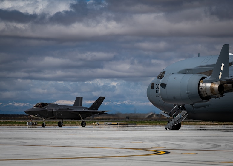 A photo of F-35 Lightning II maintenance