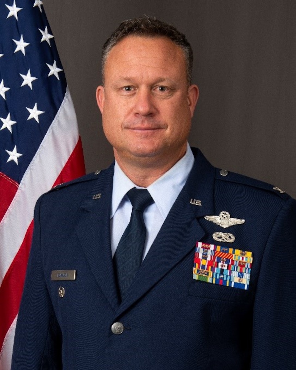 Col. Lynn Robinson