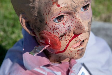 Behind the moulage