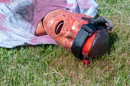 Behind the moulage