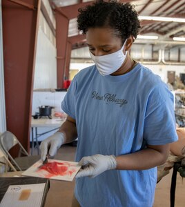 Behind the moulage