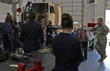 88th Readiness Division CG at  Lanny J. Wallace Reserve Center's Reserve Personnel Action Center