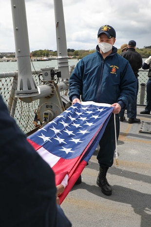 USS Ross (DDG 71); FOST