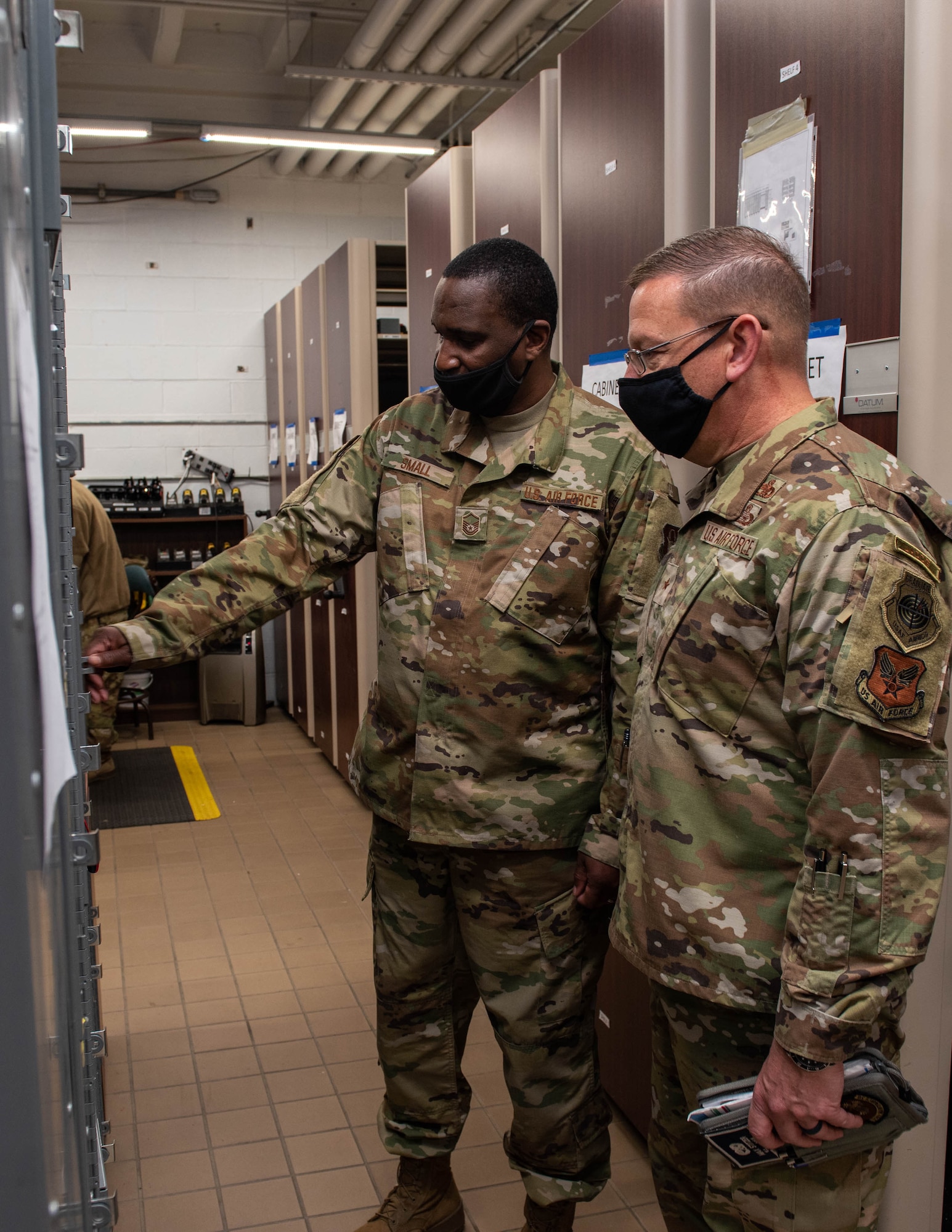 Brig. Gen. Stitzer Visits Niagara Falls ARS