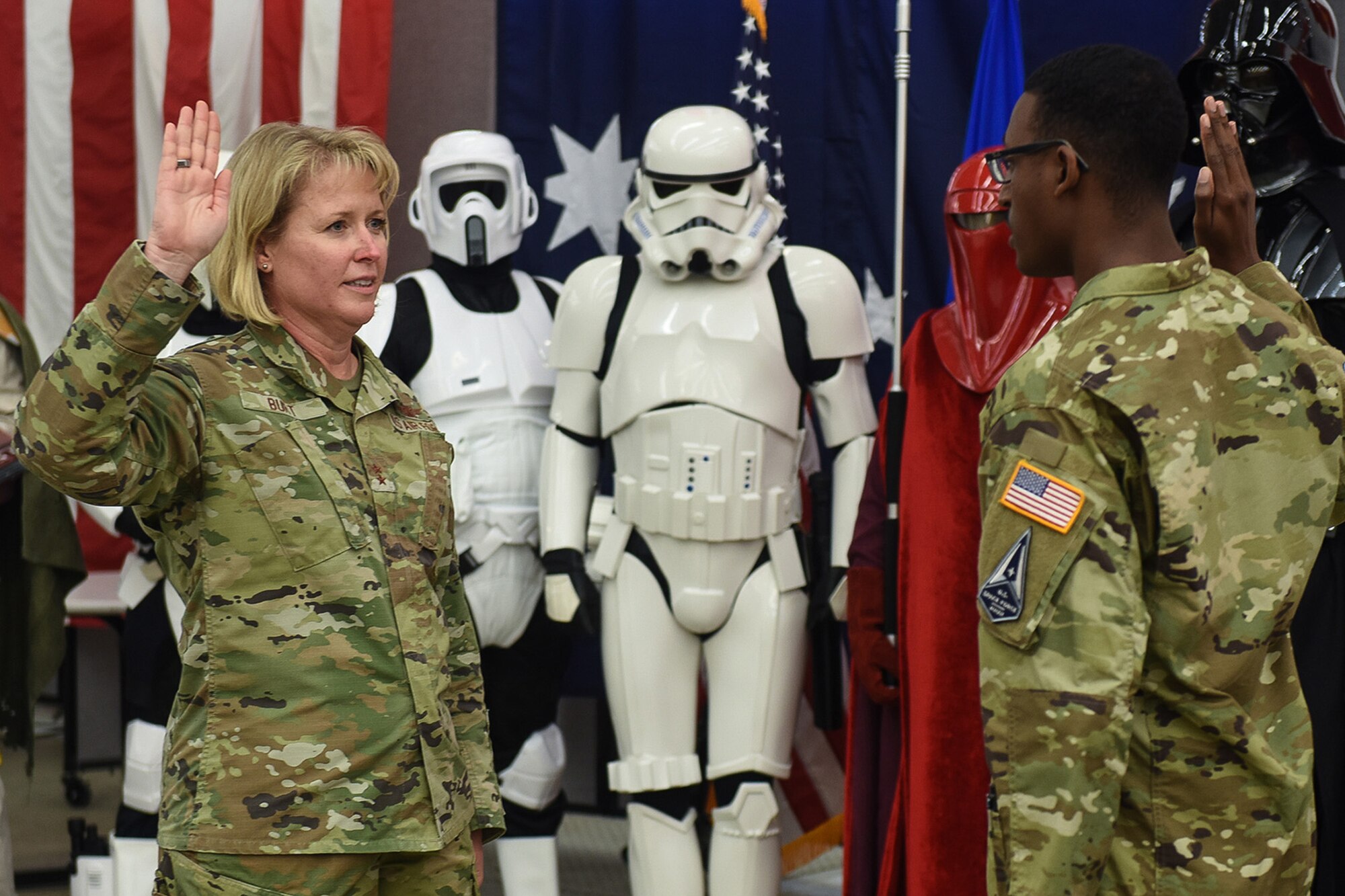 Photo of Major General Burt swearing in