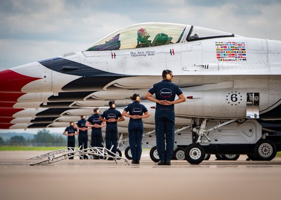 Thunderbirds return to St. Joseph for Sound of Speed Air Show