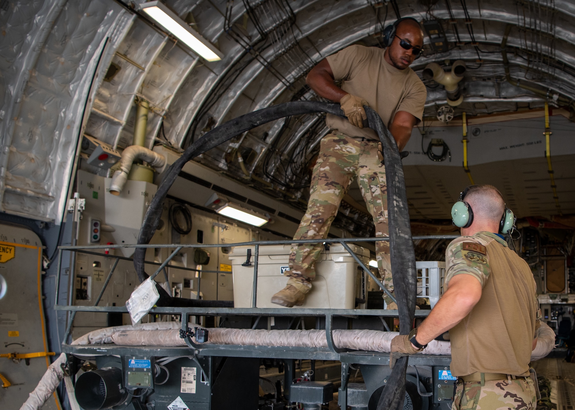 Refueling C-17