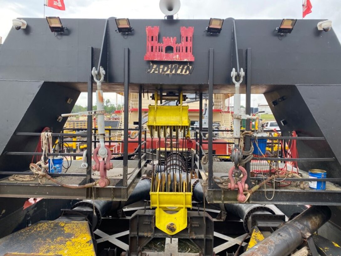 On May 3, 2021, the Dredge Jadwin, with a crew of around 50 U.S. Army Corps of Engineers (USACE) Vicksburg District team members, departed from the Vicksburg Harbor for its annual season of dredging along the Mississippi River and its tributaries.
Col. Robert Hilliard, Vicksburg District commander, and Patricia Hemphill, Vicksburg District Deputy District Engineer for Programs and Project Management, visited the Dredge Jadwin the morning of its departure to meet with crewmembers and speak with them about safety.