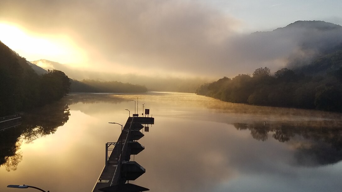 London Locks and Dam