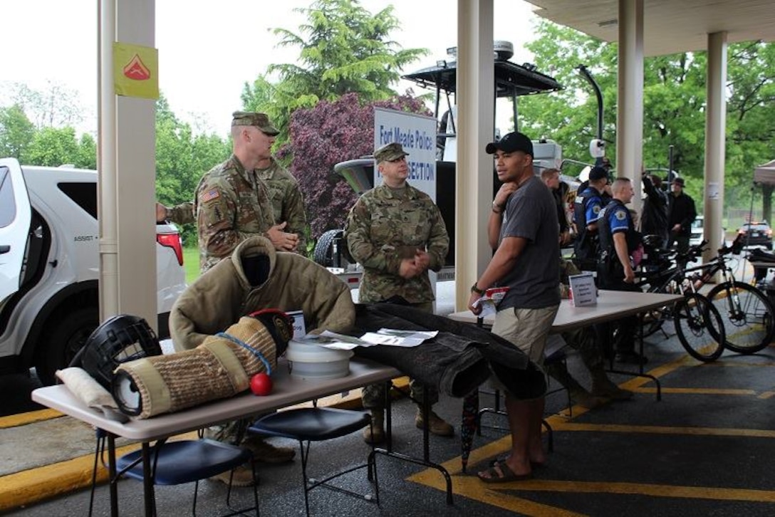 Thirty different activities by military, police, and civilian organizations from the community participated in the celebration attended by nearly 1,500 people of all ages.