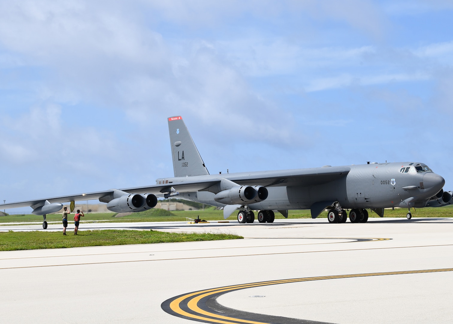 B-52 Stratofortress conducts joint training during Northern Edge 21