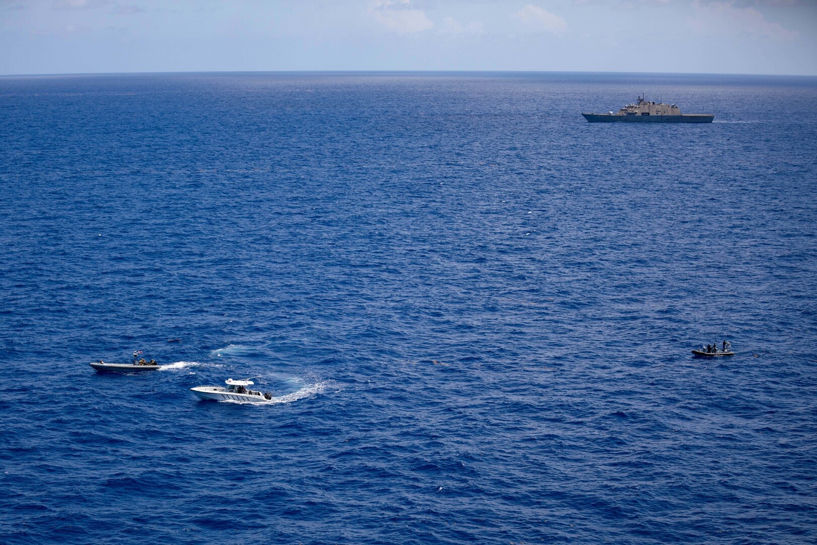 USS Sioux City (LCS 11) conducts bi-lateral maritime exercise with the Jamaican Defence Force Coast Guard.