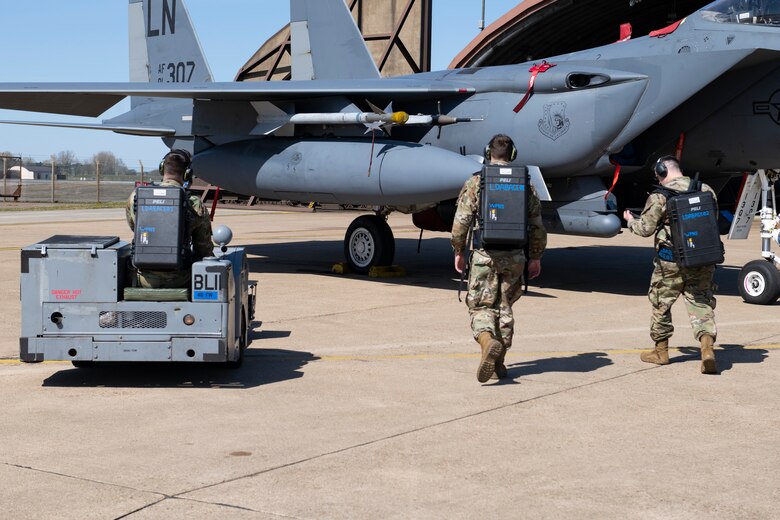 TRTLE packs expedite maintenance mission > Royal Air Force Lakenheath