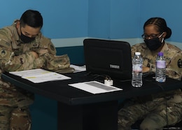 'Desert Medics' restart COVID-19 vaccinations in CENTCOM footprint