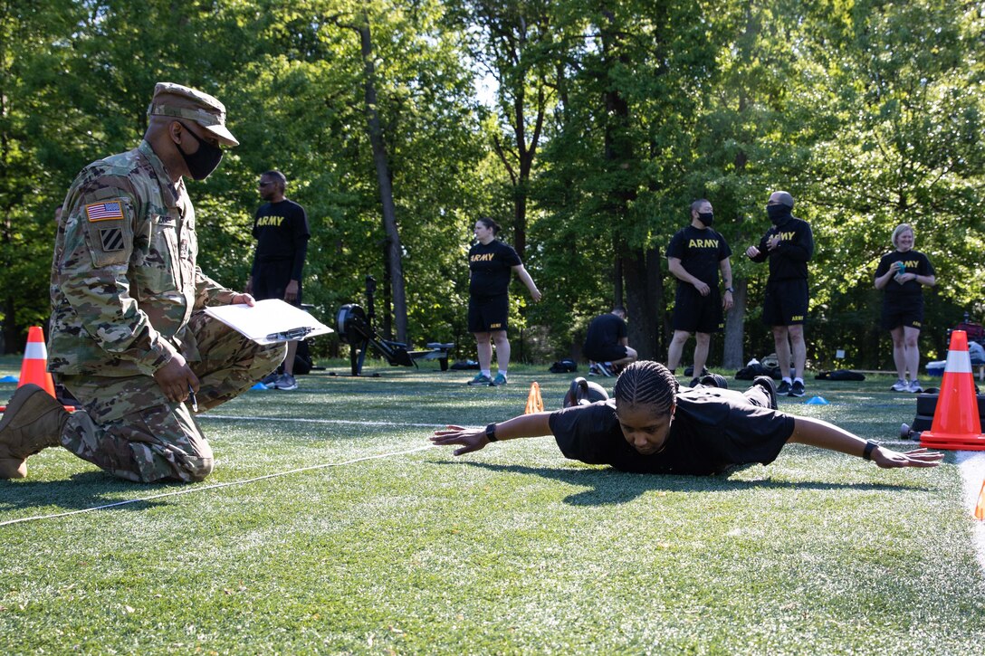 U.S. Army Reserve Legal Command Soldiers conduct Army Combat Fitness Test