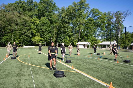 U.S. Army Reserve Legal Command Soldiers conduct Army Combat Fitness Test