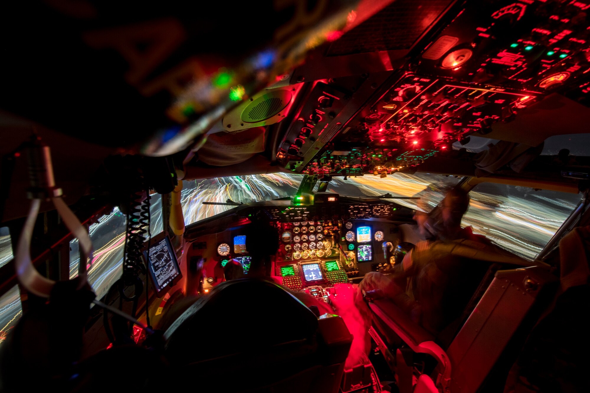 KC-135 Stratotanker pilots prepare for landing.