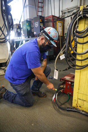 Norfolk Naval Shipyard’s (NNSY) Non-Nuclear Temporary Services (Code 990) Electrician David Stevens