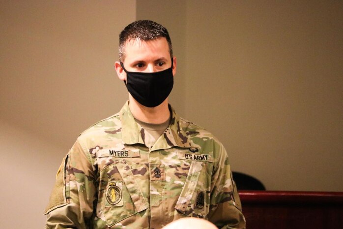 1SG Alan Myers during visit from SGM Matthew Roberts, the NGB Recruiting Division SGM, visited with SMTC yesterday. During the SMTC Town Hall, SGM Roberts spoke about National level efforts and how they tie directly to the training provided by SMTC and the Staff.