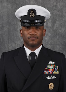 Official portrait of Chief Petty Officer Harry L. Davis, the senior enlisted advisor of Tactical Training Group, Atlantic (TTGL).