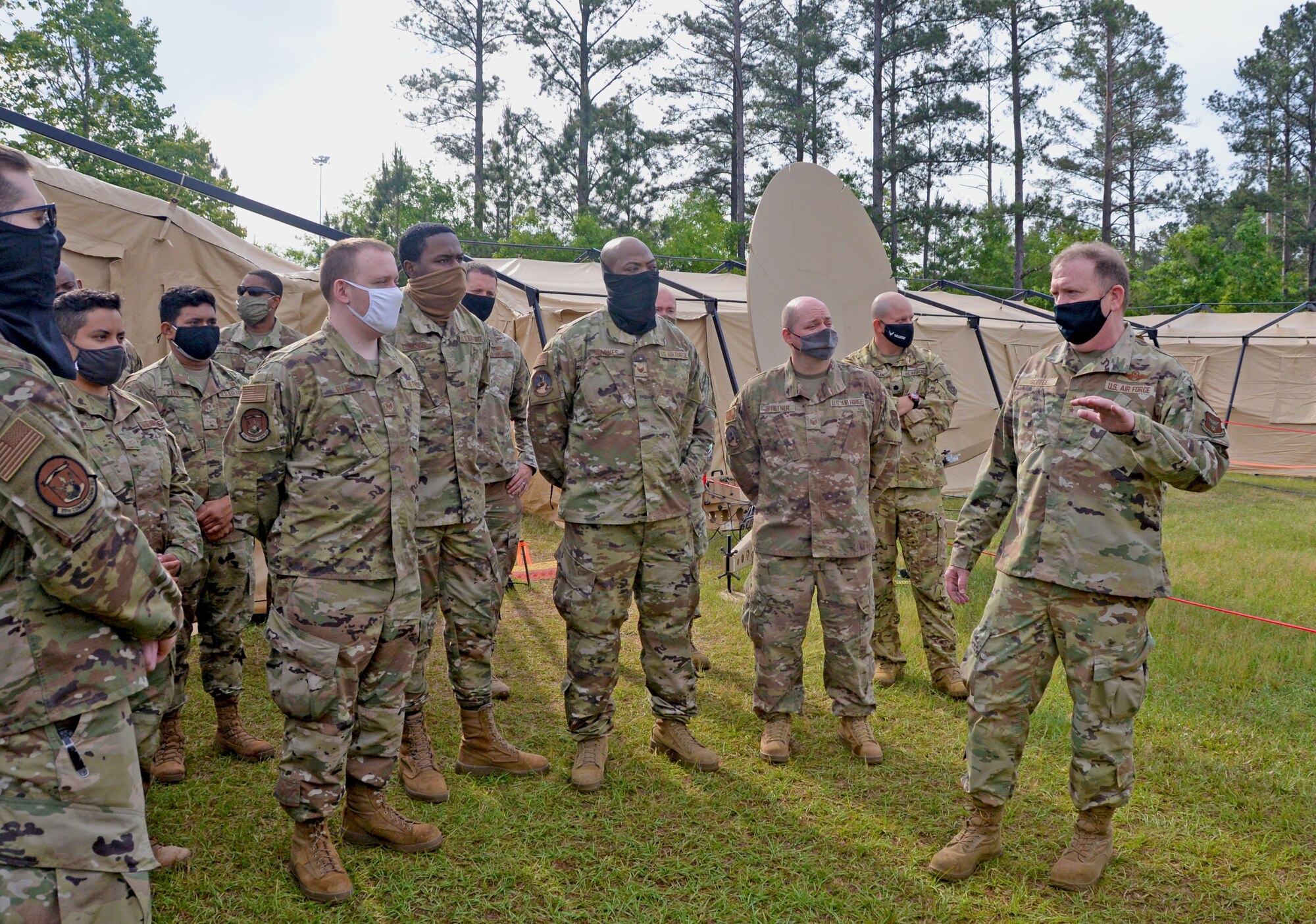 Lt. Gen. Richard Scobee, chief of the Air Force Reserve and commander of Air Force Reserve Command, speaks with combat communications Reserve Citizen Airmen of the 960th Cyberspace Wing, April 29, 2021, at Robins Air Force Base, Georgia. (U.S. Air Force photo by Tech. Sgt. Samantha Mathison)