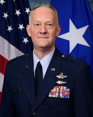 This is the official portrait of Brig. Gen. Robert W. Claude.