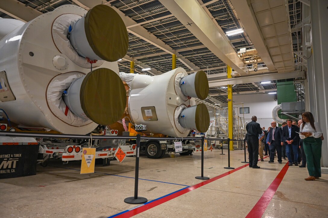 Acting Secretary of the Air Force John P. Roth, tours United Launch Alliance’s Atlas Spaceflight Operations Center at Cape Canaveral Space Force Station, Fla., May 17, 2021. During his visit, Roth toured several facilities at CCSFS and met with Airmen and Guardians supporting space launch operations. (U.S. Space Force photo by Airman 1st Class Thomas Sjoberg)